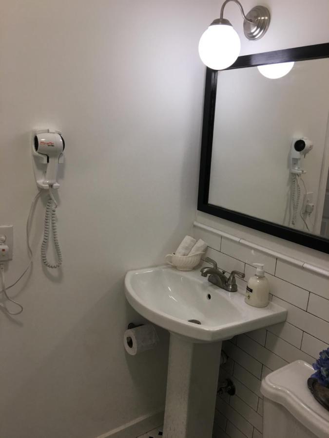 Private Studio Blocks From Coconut Grove Miami Zewnętrze zdjęcie