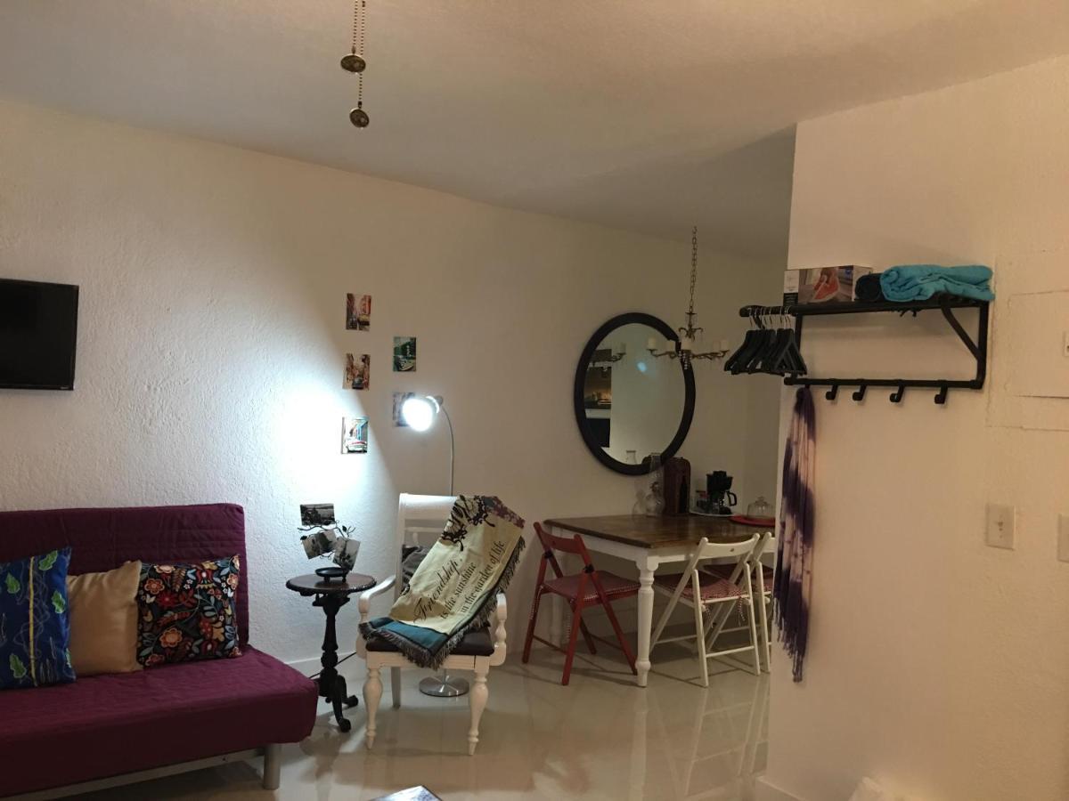 Private Studio Blocks From Coconut Grove Miami Zewnętrze zdjęcie